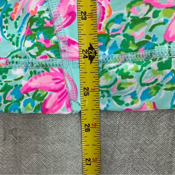 Lilly Pulitzer Luxletic Sunguard Top Size M - Picture 7 of 8